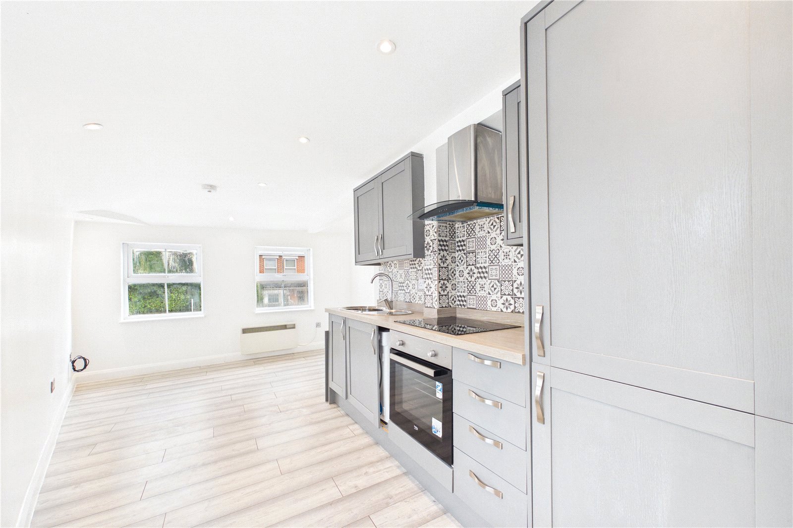 1 bedroom Flat to let in Reading Road, Pangbourne