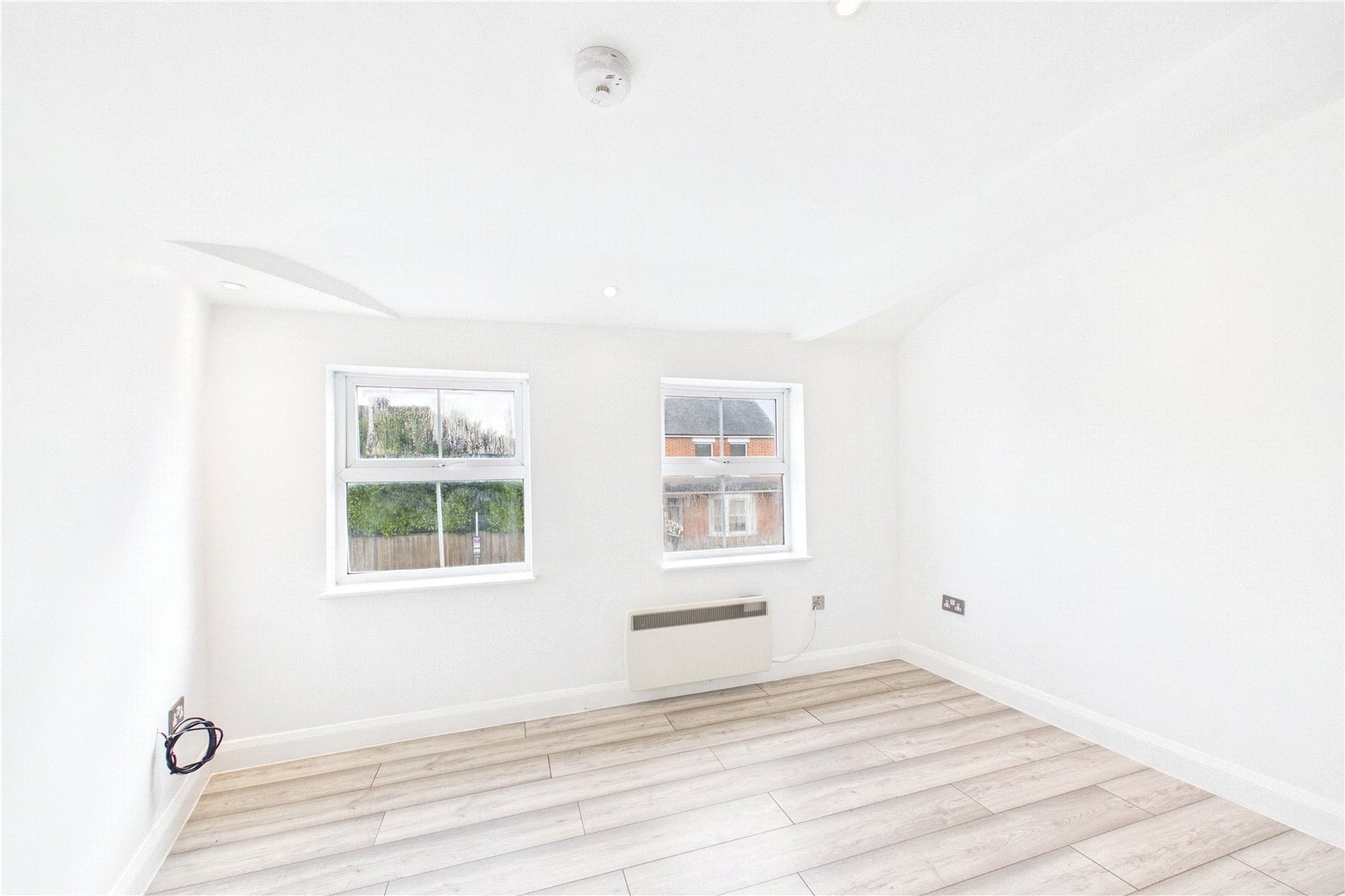1 bedroom Flat to let in Reading Road, Pangbourne