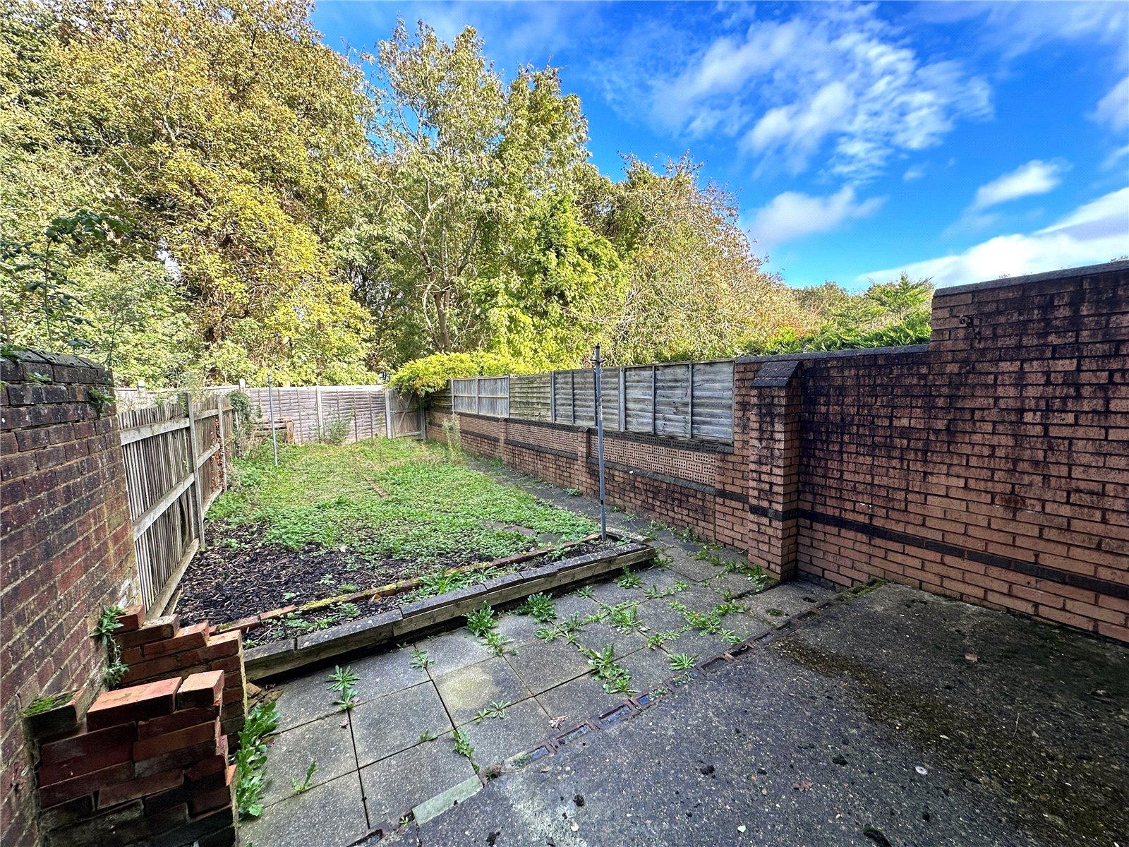 1 bedroom Flat to let in Elvaston Way, 45 Elvaston Way, Tilehurst, Reading