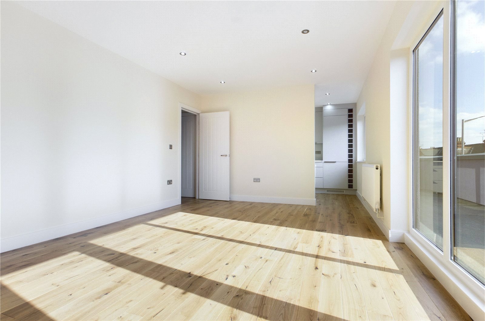 2 bedroom Flat to let in Oxford Road, 750 Oxford Road, Reading