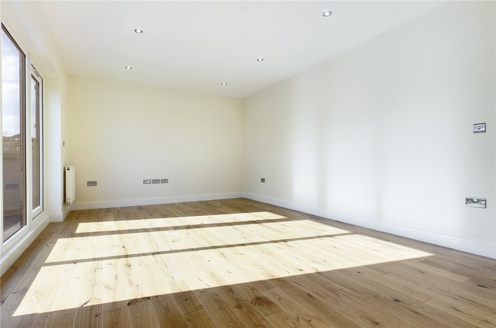 2 bedroom Flat to let in Oxford Road, 750 Oxford Road, Reading