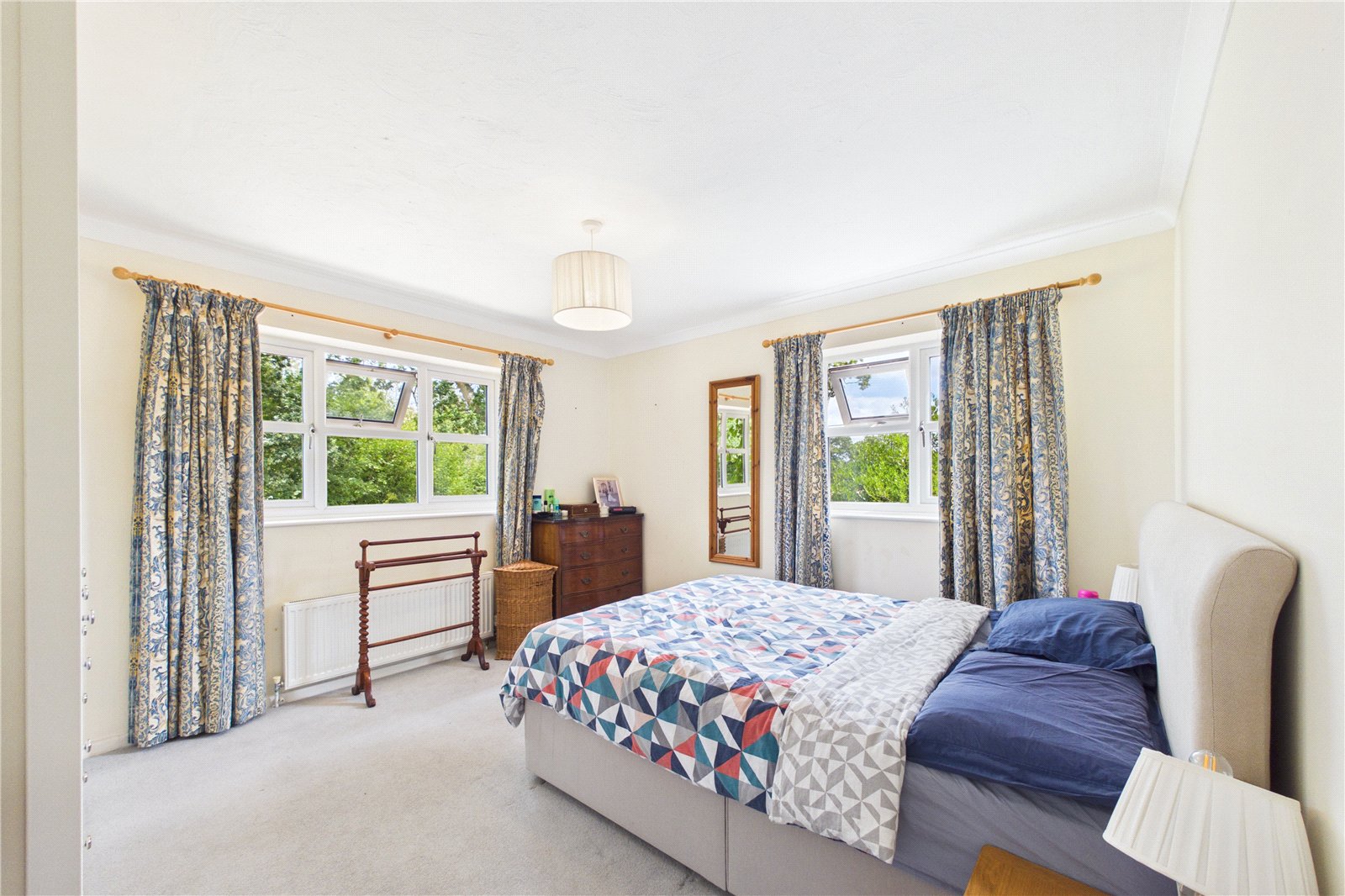 5 bedroom House to let in West Heath, Baughurst, Tadley