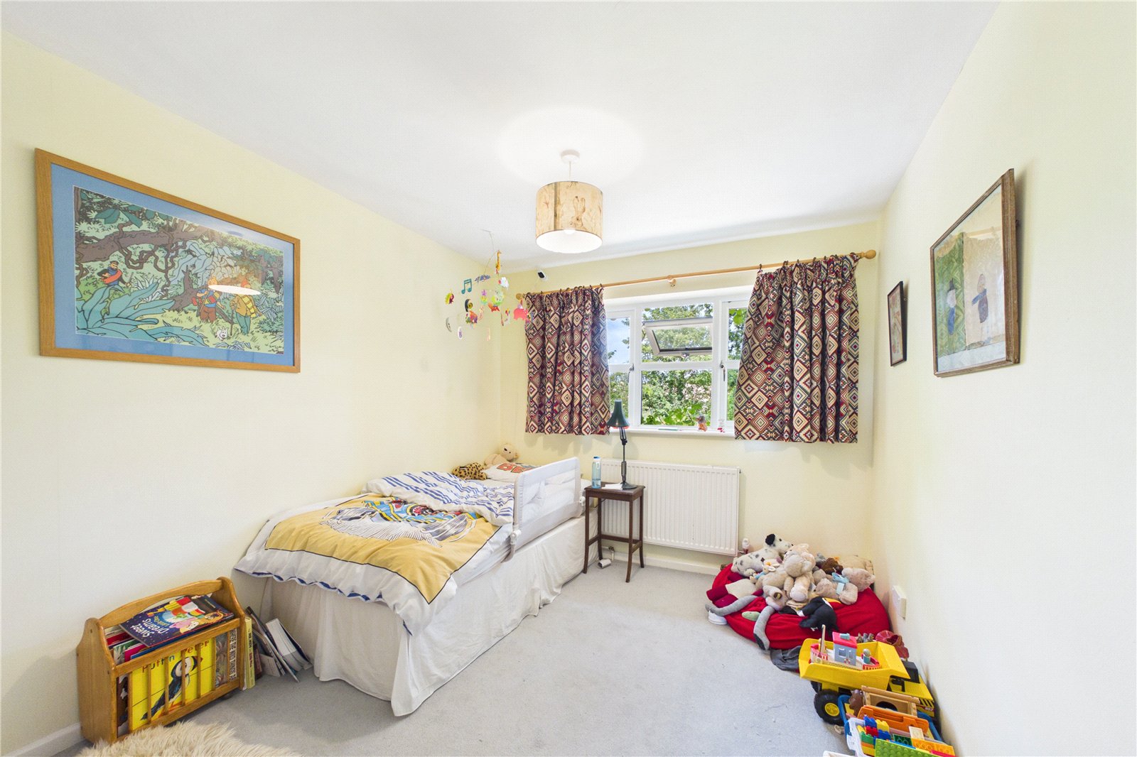 5 bedroom House to let in West Heath, Baughurst, Tadley