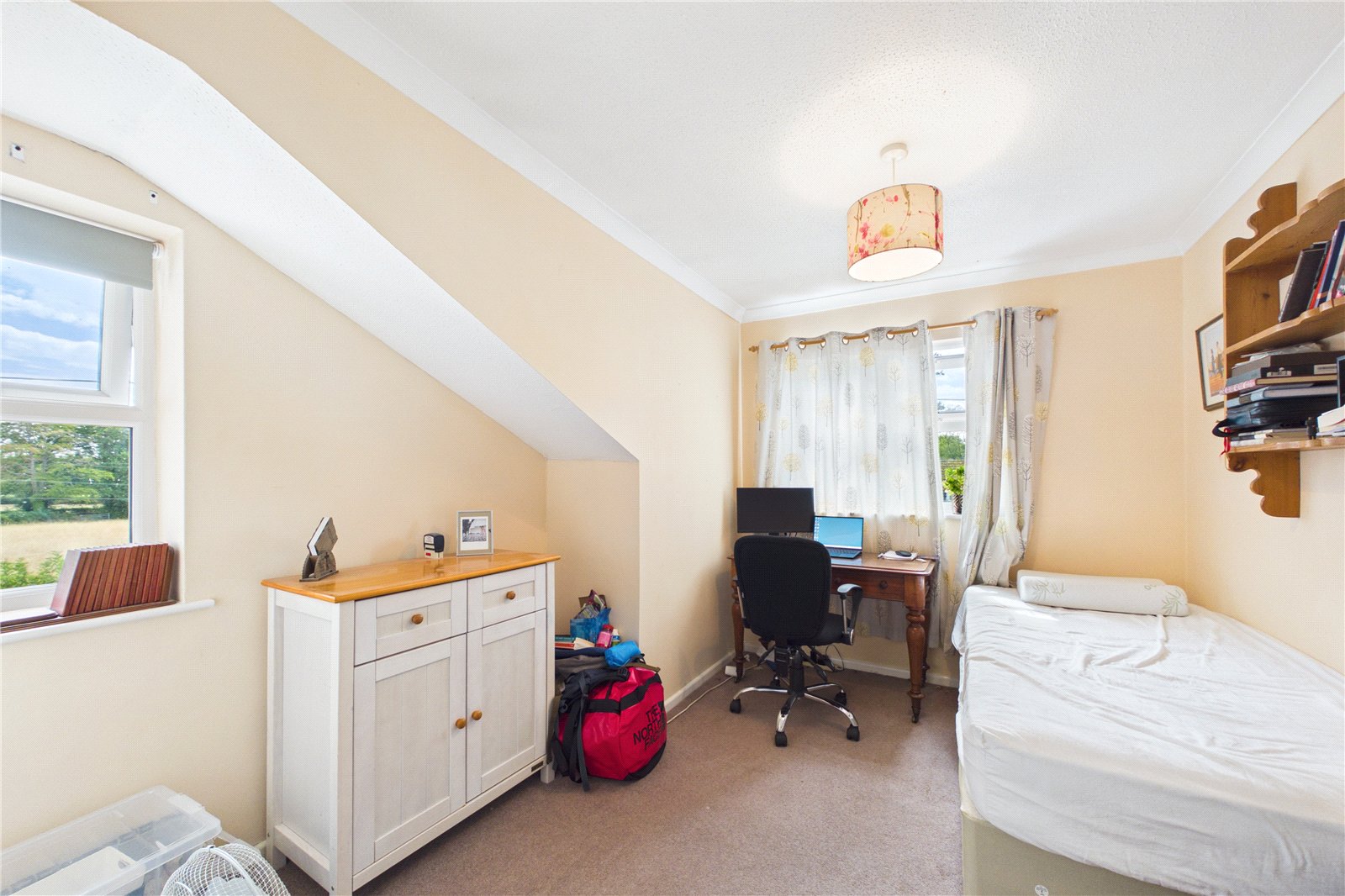 5 bedroom House to let in West Heath, Baughurst, Tadley