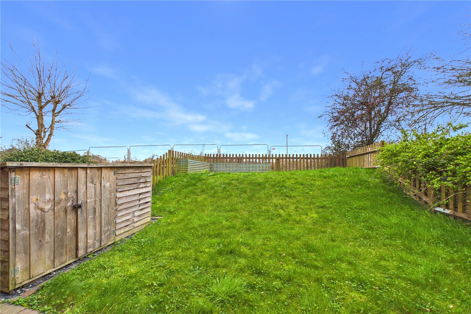 2 bedroom Flat to let in Minchens Court, Minchens Lane, Bramley, Tadley