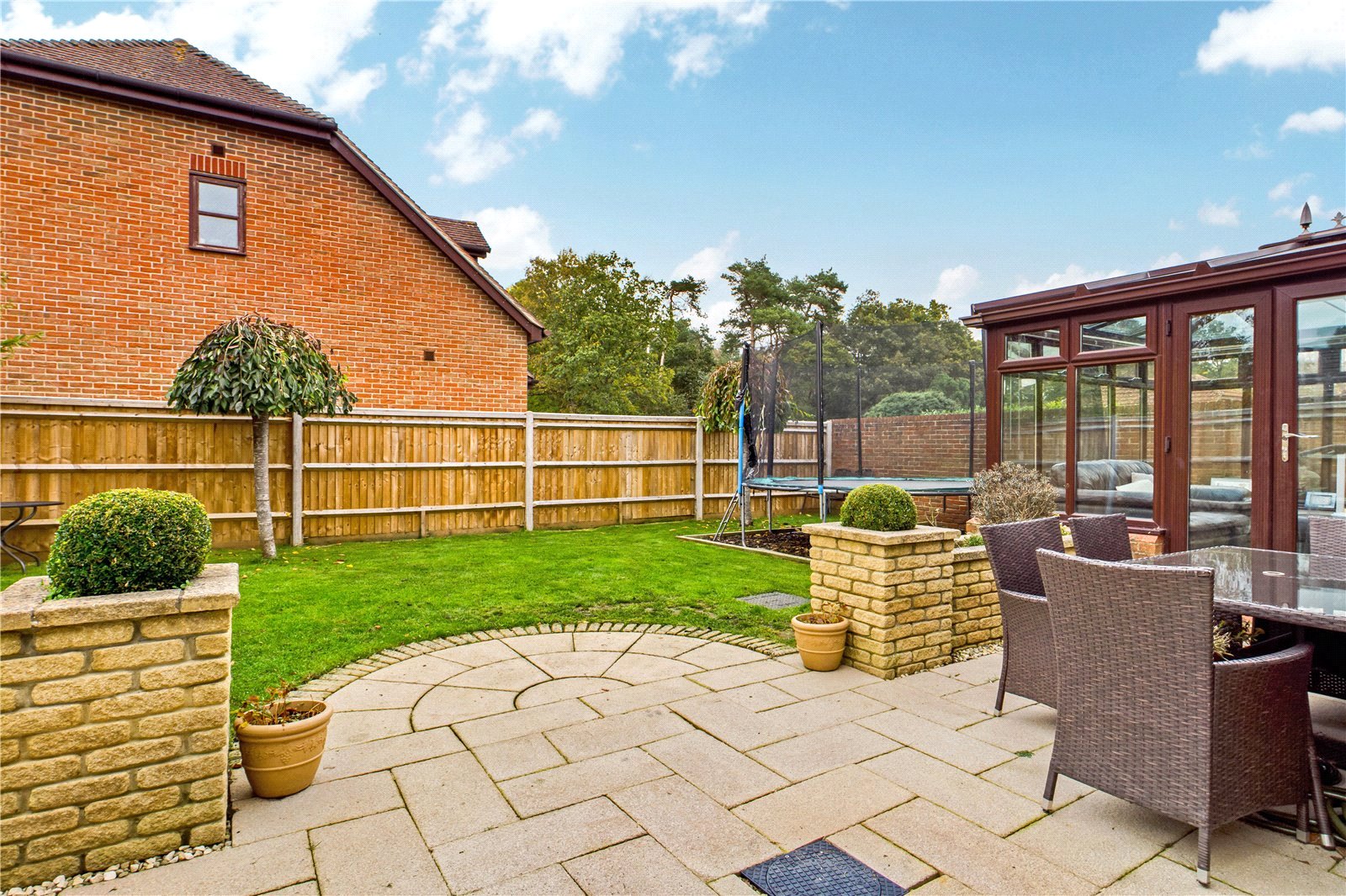 4 bedroom House to let in Pamber Heath, Tadley