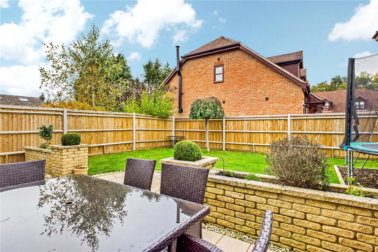 4 bedroom House to let in Pamber Heath, Tadley