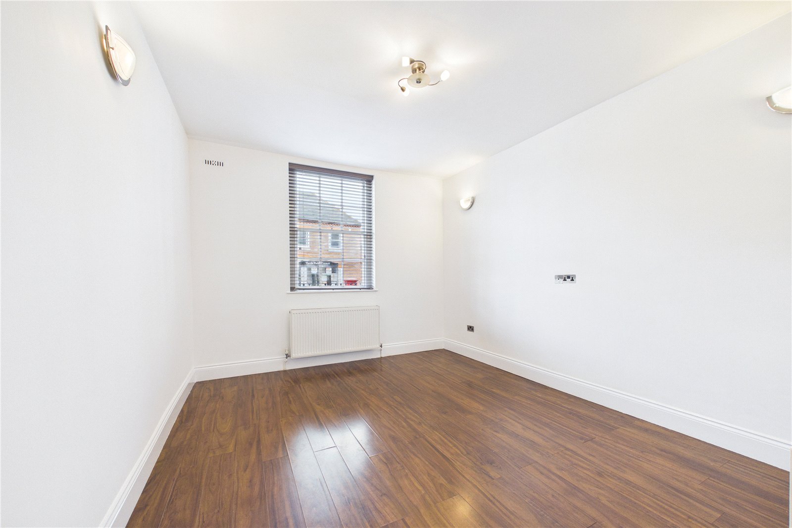 Theale, Reading, Berkshire