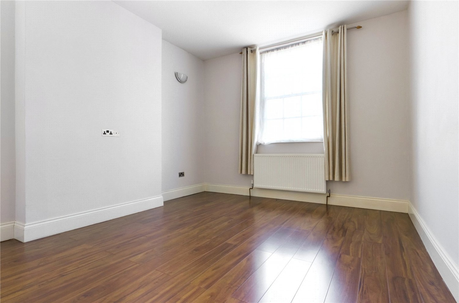 Theale, Reading, Berkshire