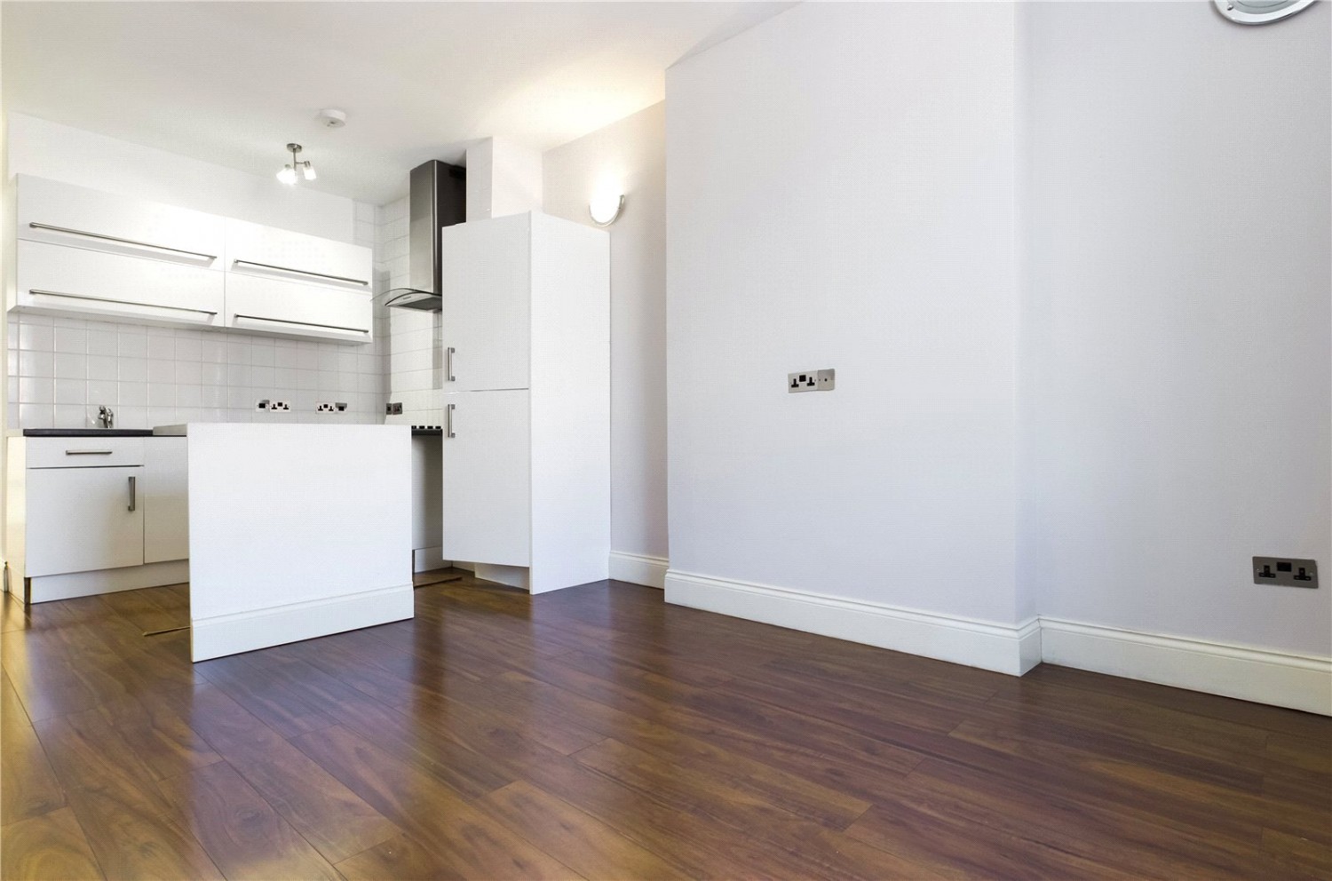 Theale, Reading, Berkshire