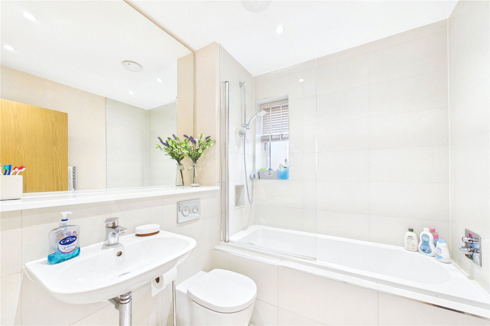 5 bedroom House to let in Tilehurst, Reading, Berkshire