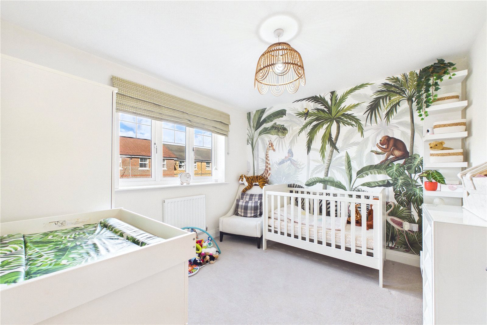 5 bedroom House to let in Tilehurst, Reading, Berkshire