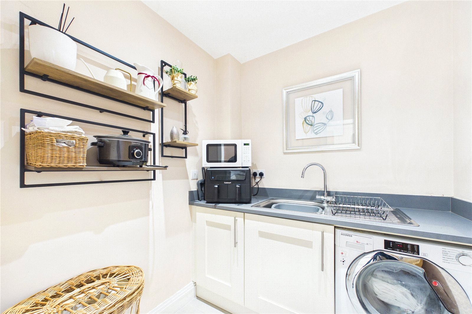 5 bedroom House to let in Tilehurst, Reading, Berkshire