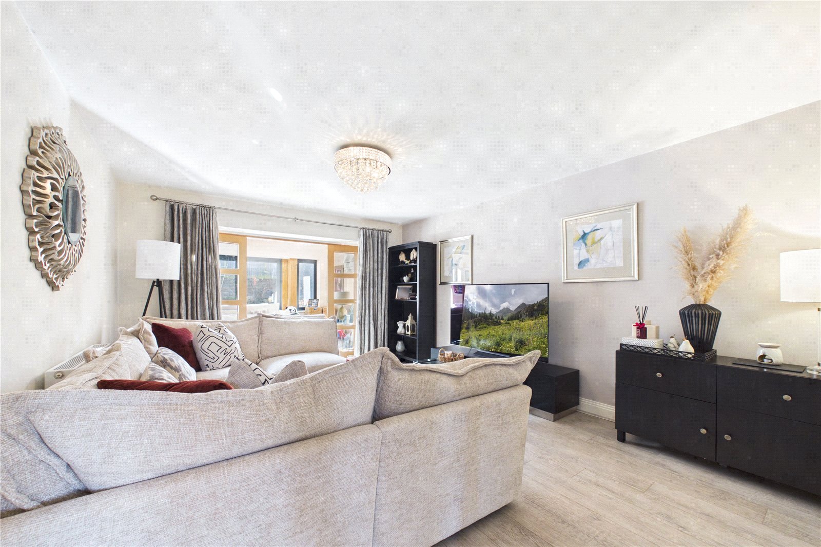 5 bedroom House to let in Tilehurst, Reading, Berkshire