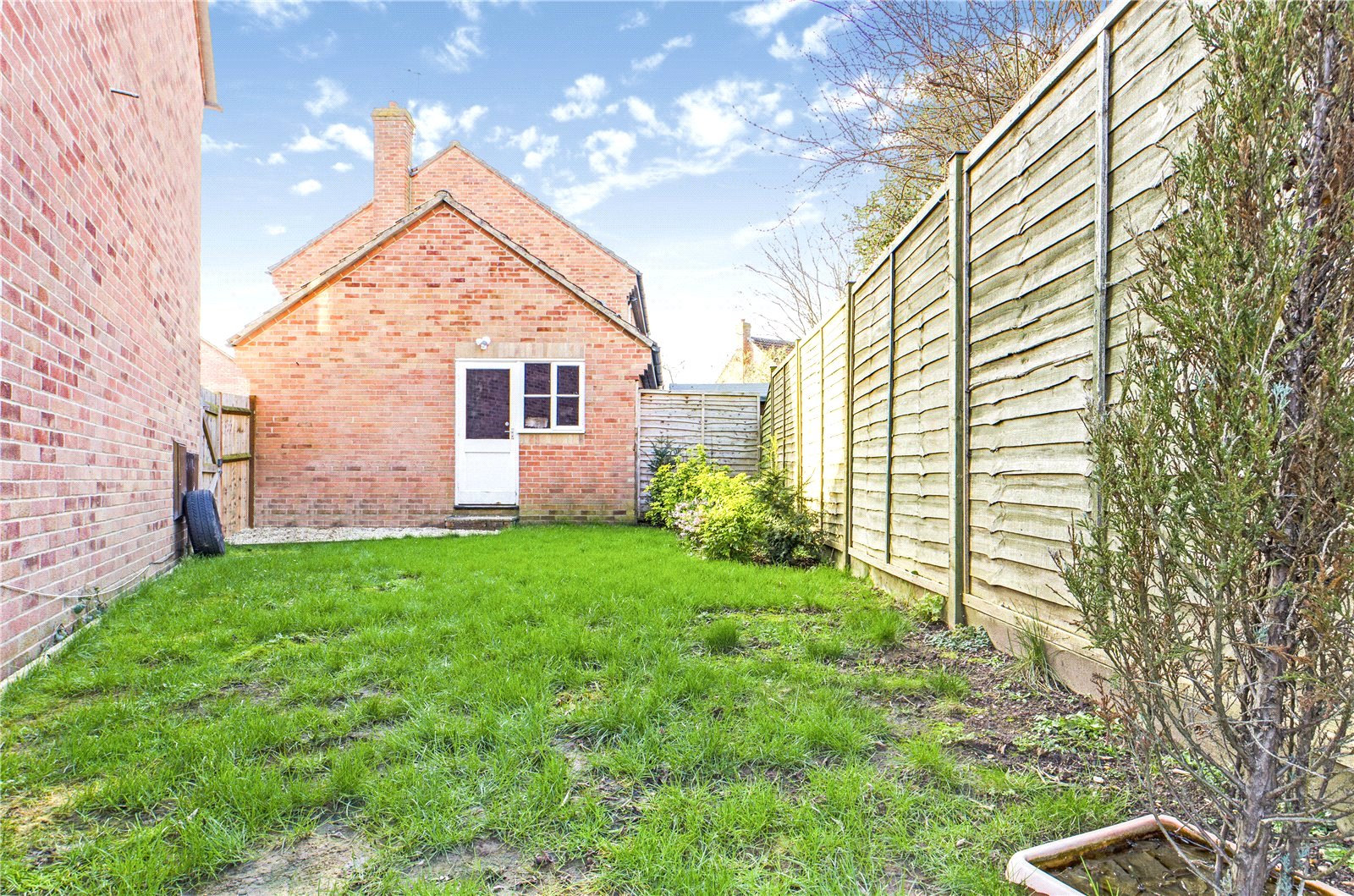 2 bedroom House to let in Thatcham, Reading, Berks