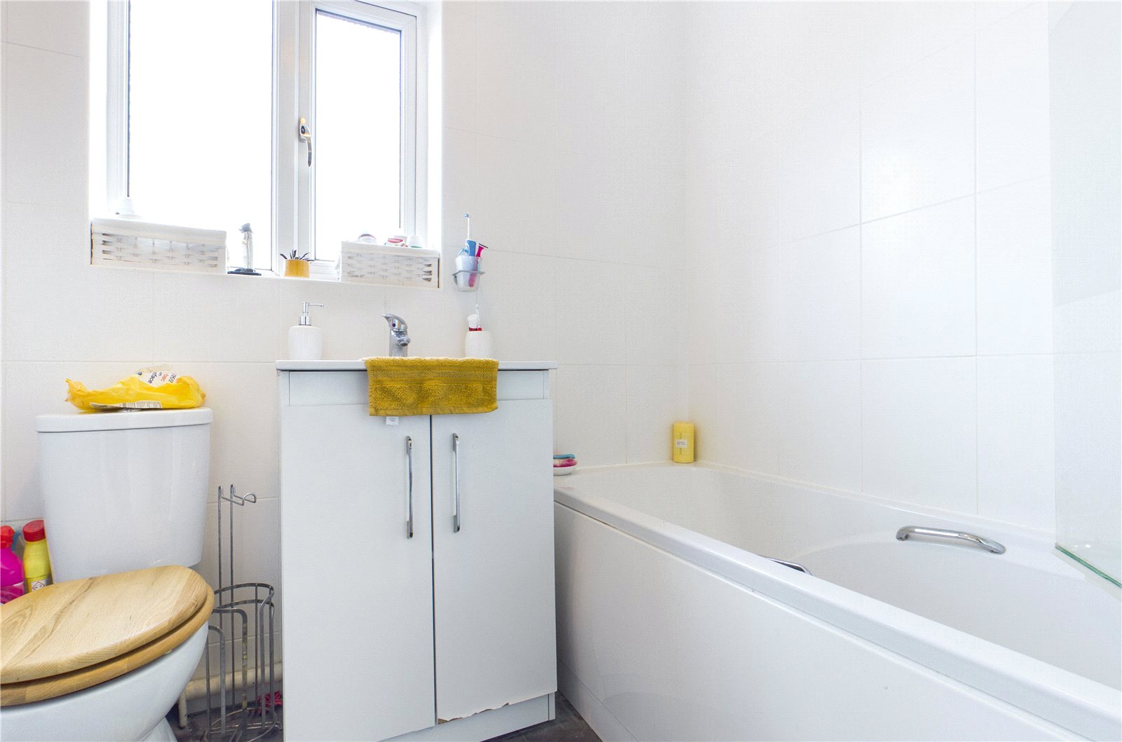 2 bedroom House to let in Thatcham, Reading, Berks