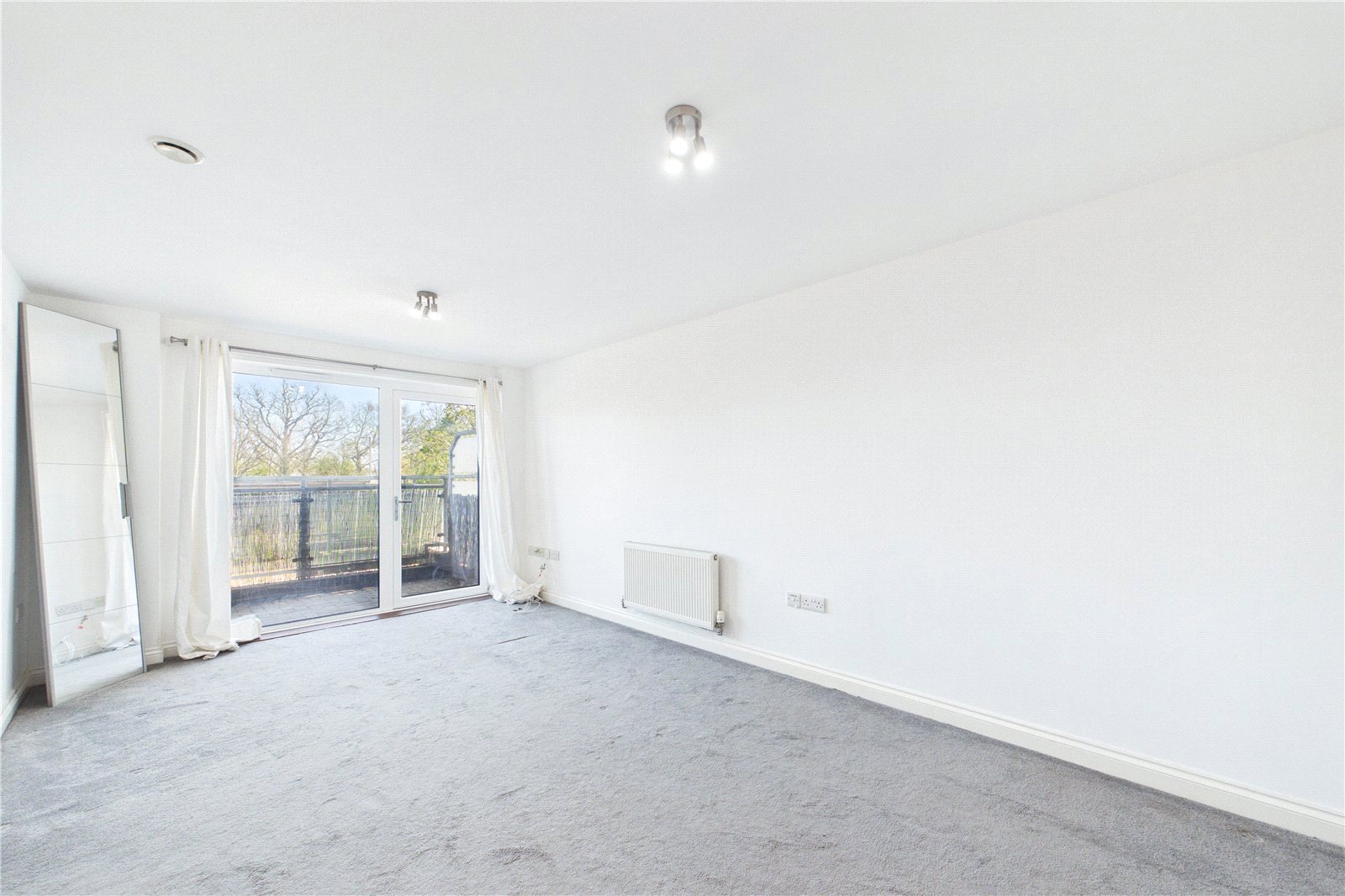 2 bedroom Flat to let in Shetland Road, Basingstoke, Hampshire