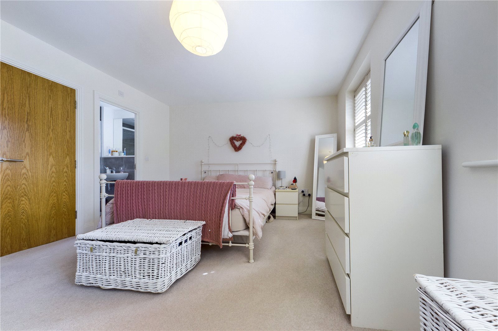 4 bedroom House to let in Tilehurst, Reading, Berkshire