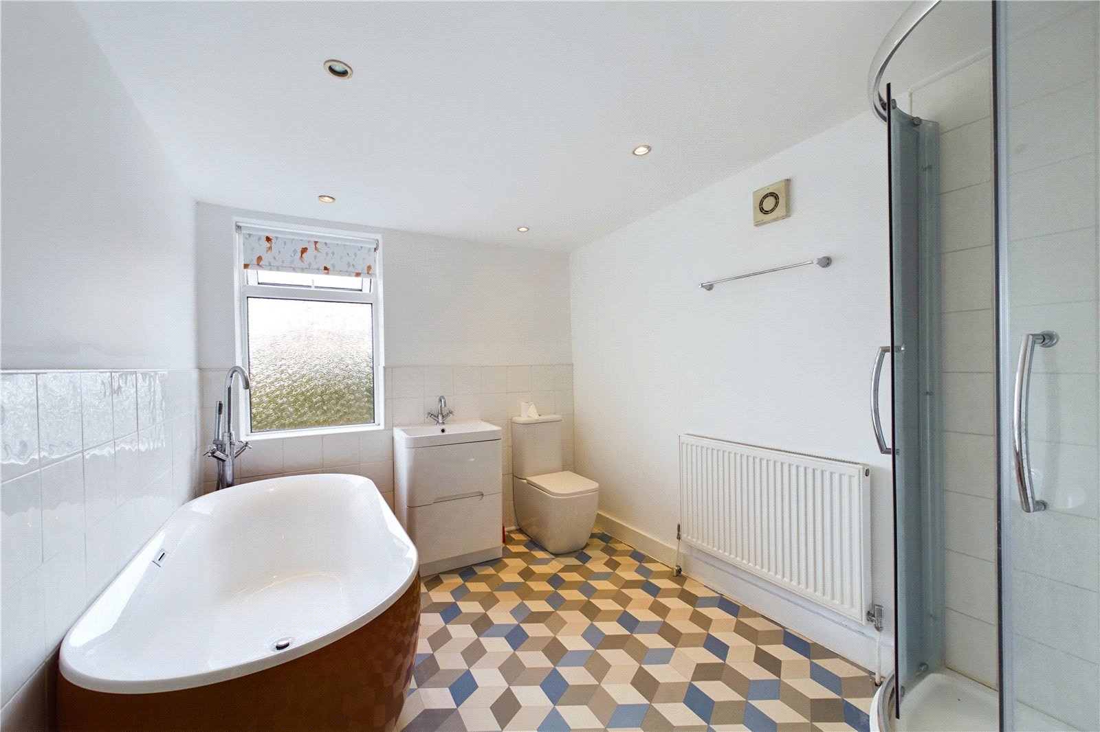 2 bedroom House to let in Newbury, Berkshire