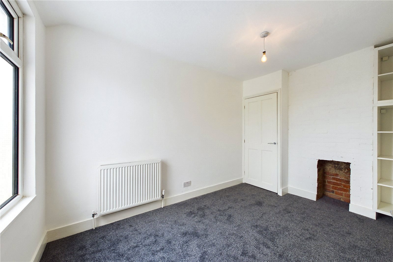 2 bedroom House to let in Newbury, Berkshire