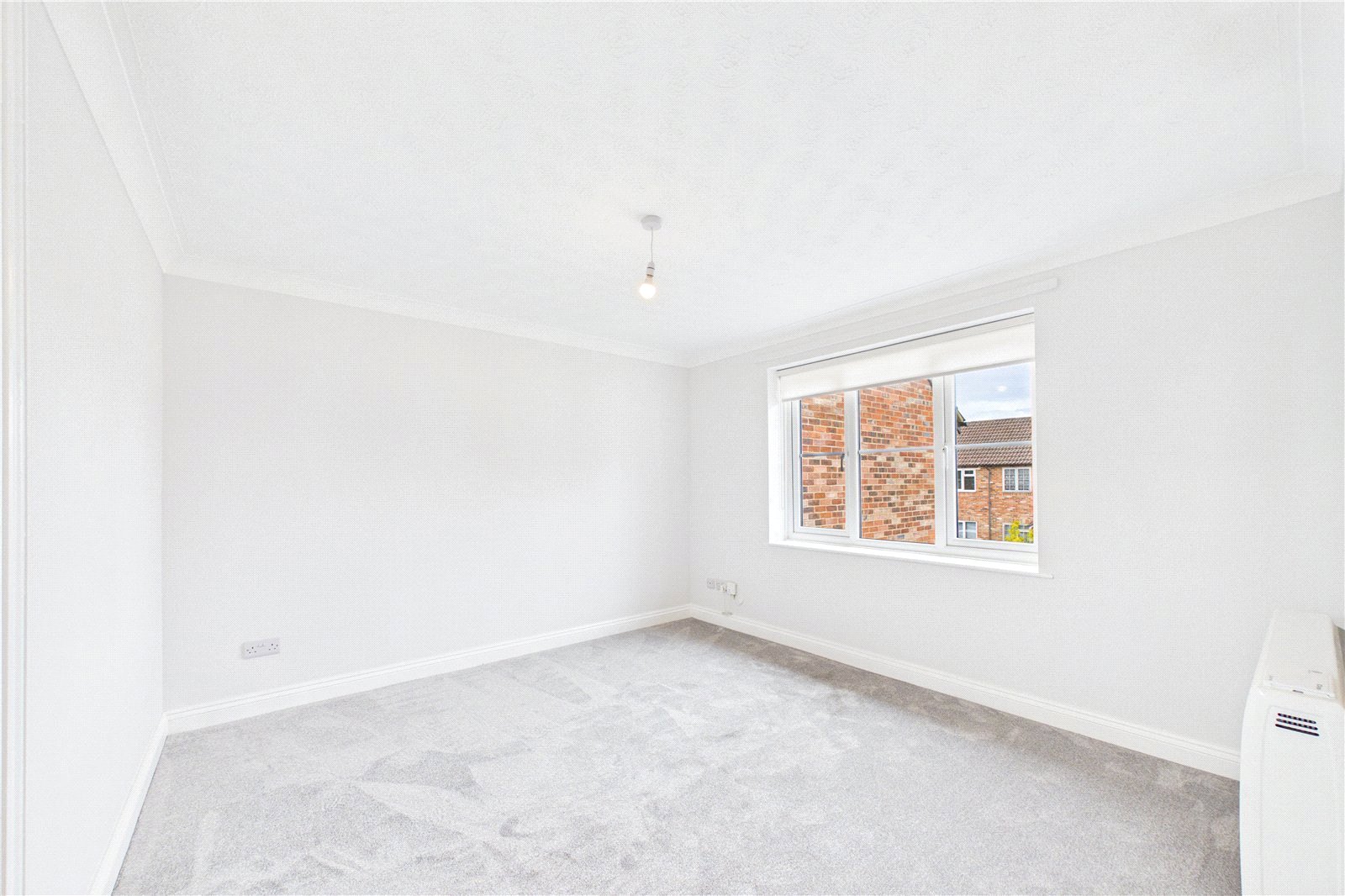 1 bedroom Flat to let in Thatcham, Berkshire