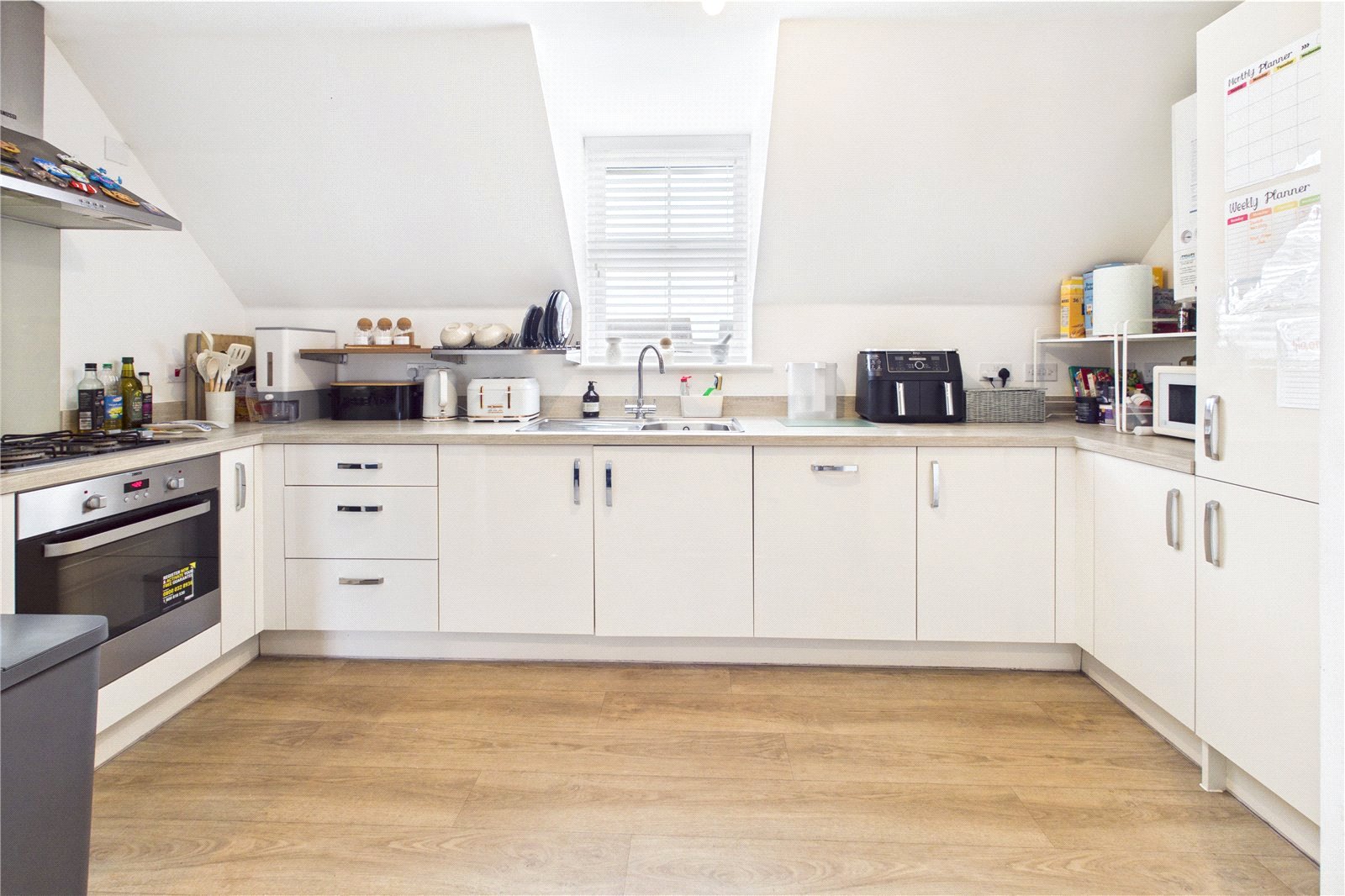 2 bedroom Flat to let in Newbury, Berkshire