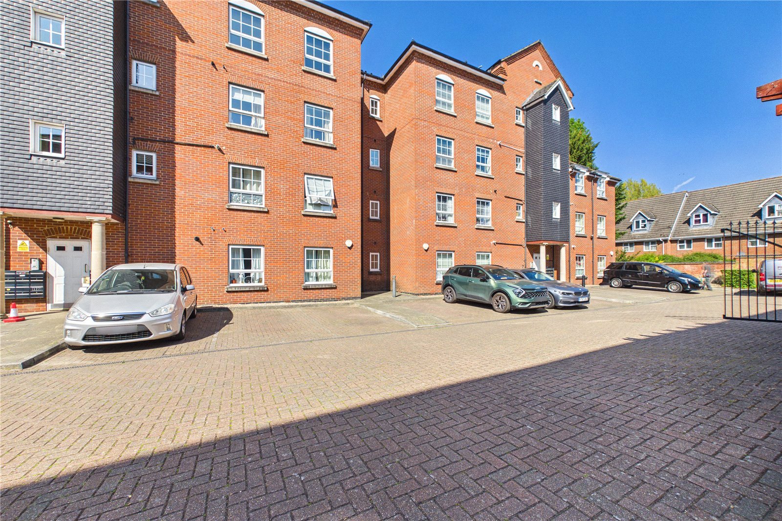 Katesgrove Lane, Reading