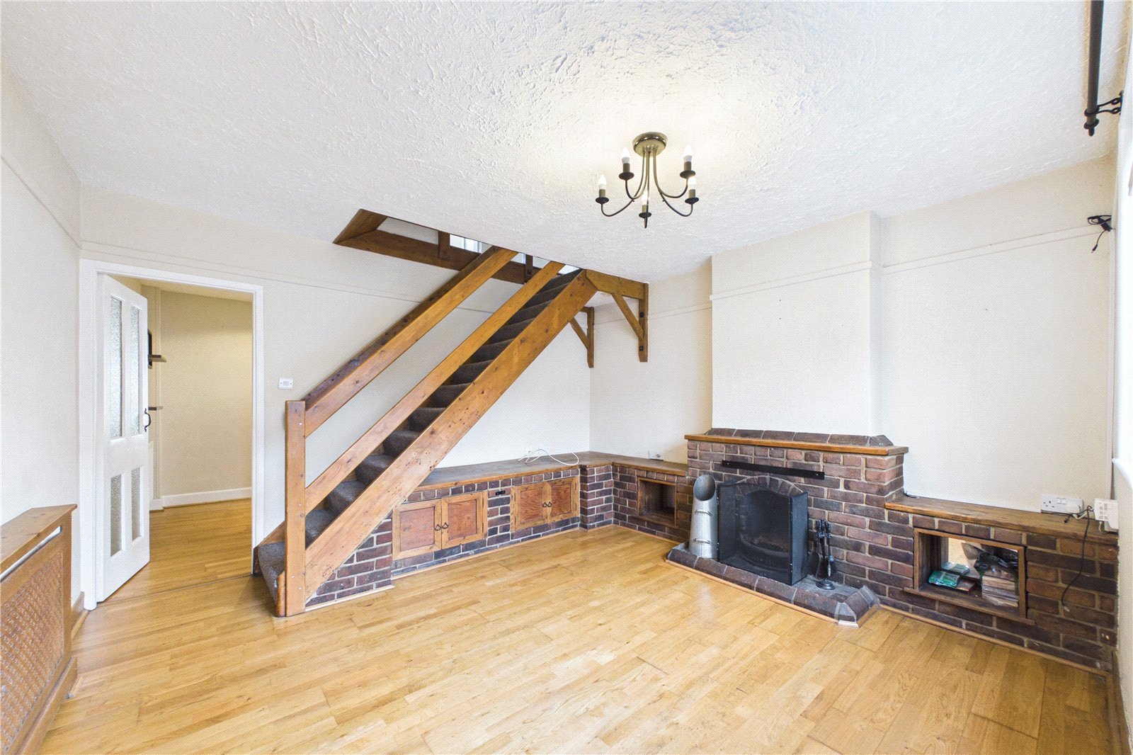 2 bedroom House to let in Bath Road, Woolhampton, Reading