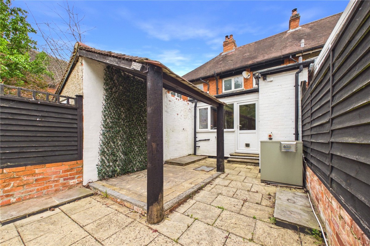 Bath Road, Woolhampton, Reading