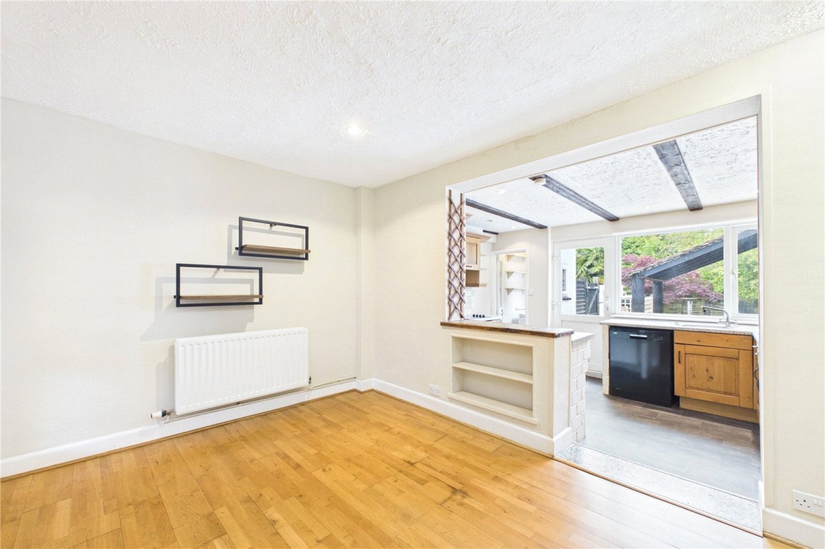 Bath Road, Woolhampton, Reading