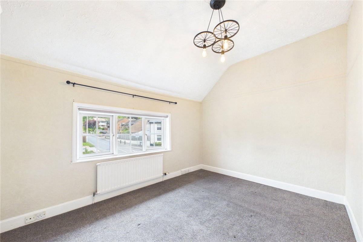 Bath Road, Woolhampton, Reading
