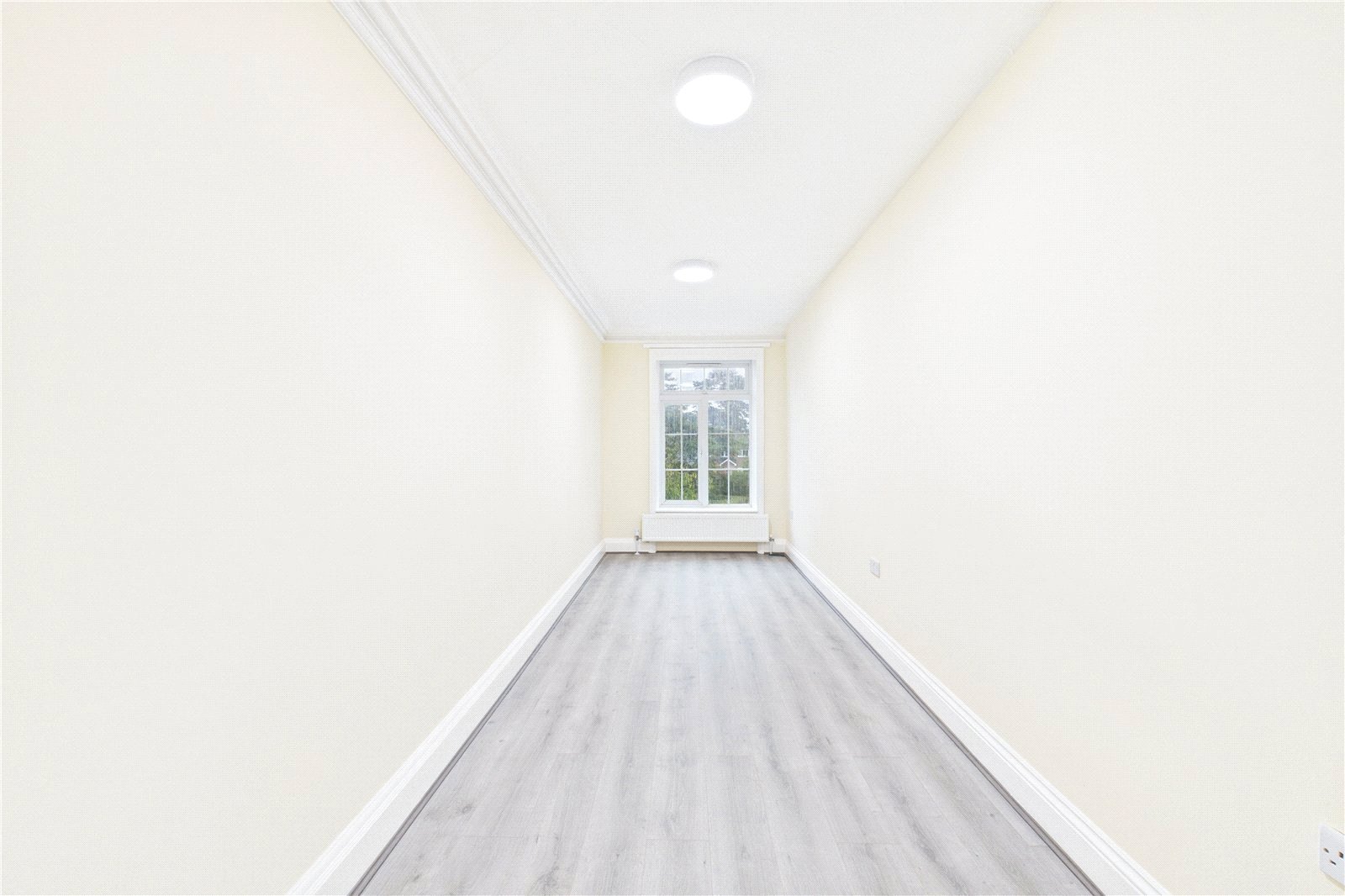 2 bedroom Flat to let in Andover Road, 237 Andover Road, Newbury, Berkshire