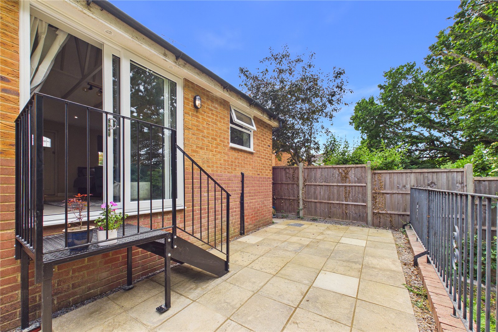 1 bedroom Flat to let in Tilehurst, Reading