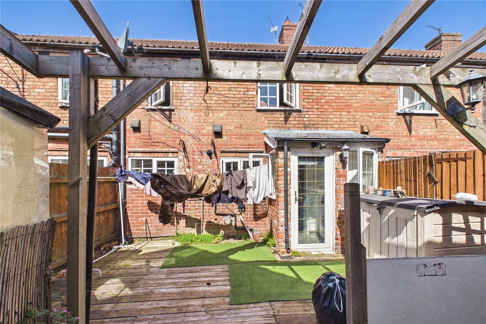 4 bedroom House to let in Newbury, Berkshire