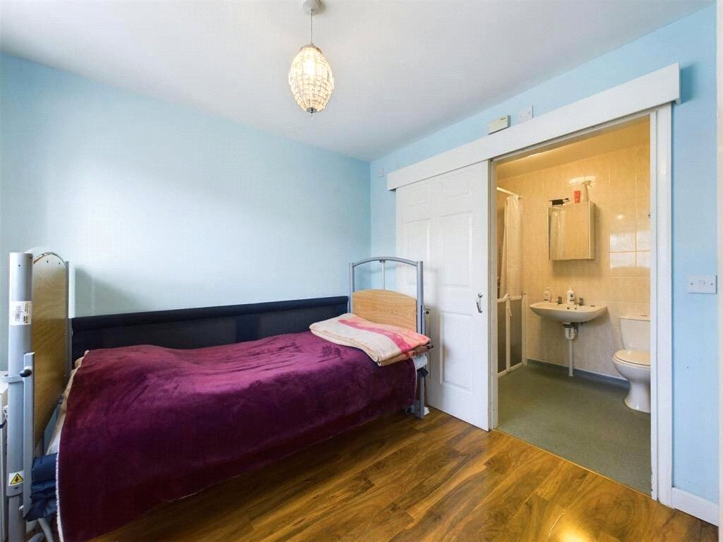 5 bedroom House to let in Reading, Berkshire