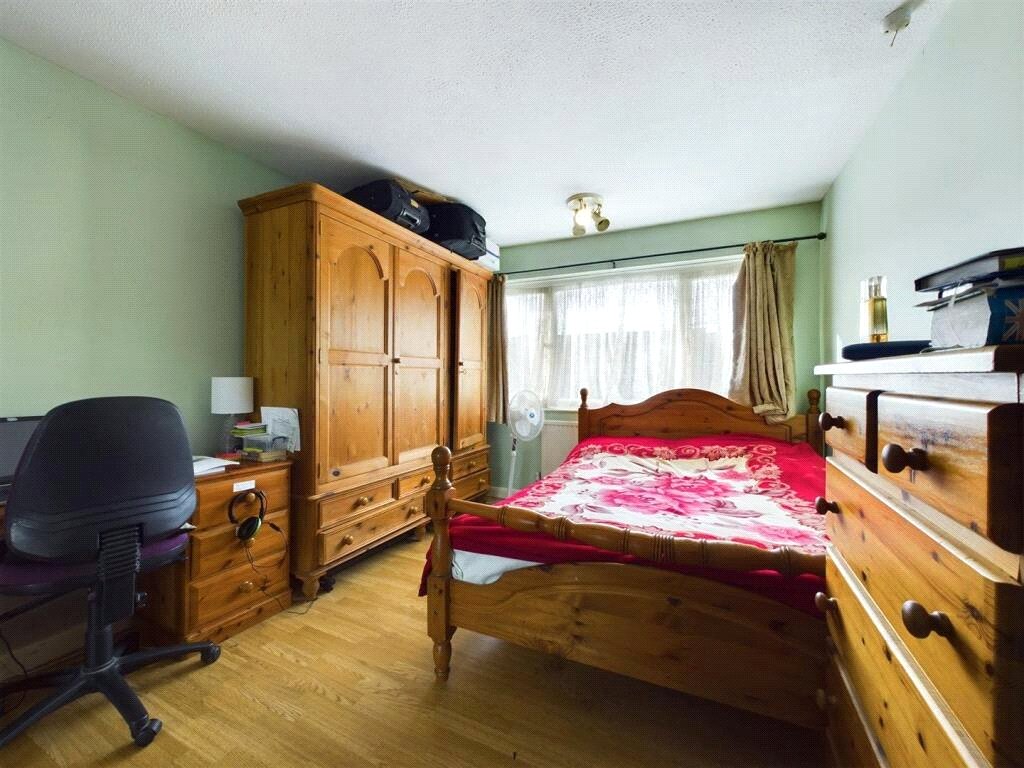 5 bedroom House to let in Reading, Berkshire