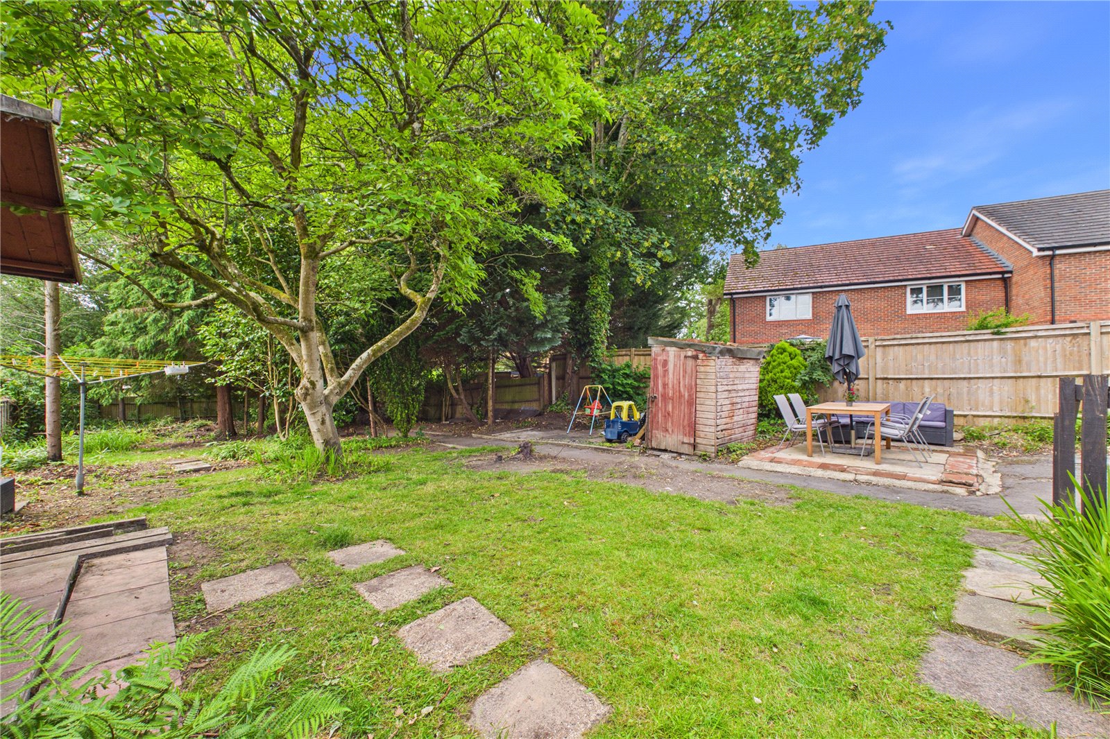 3 bedroom Bungalow to let in Burghfield Common, Reading, Berkshire
