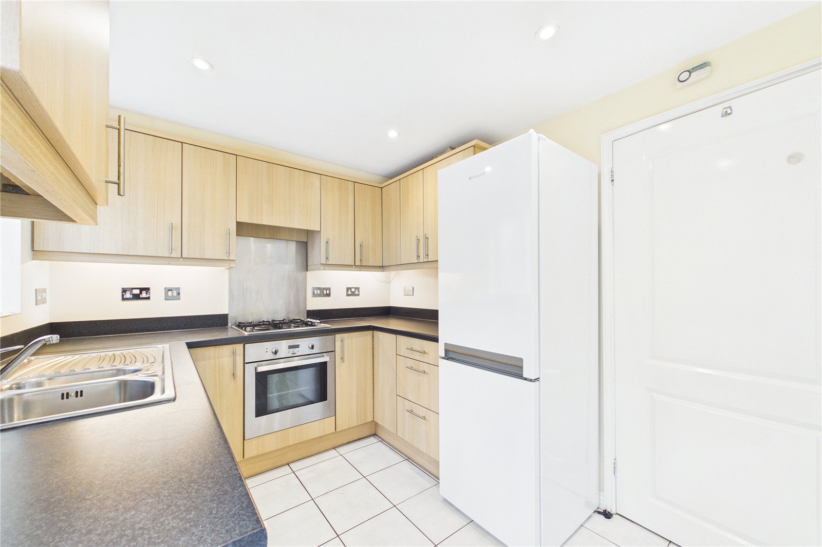 2 bedroom House to let in Reading, Berkshire