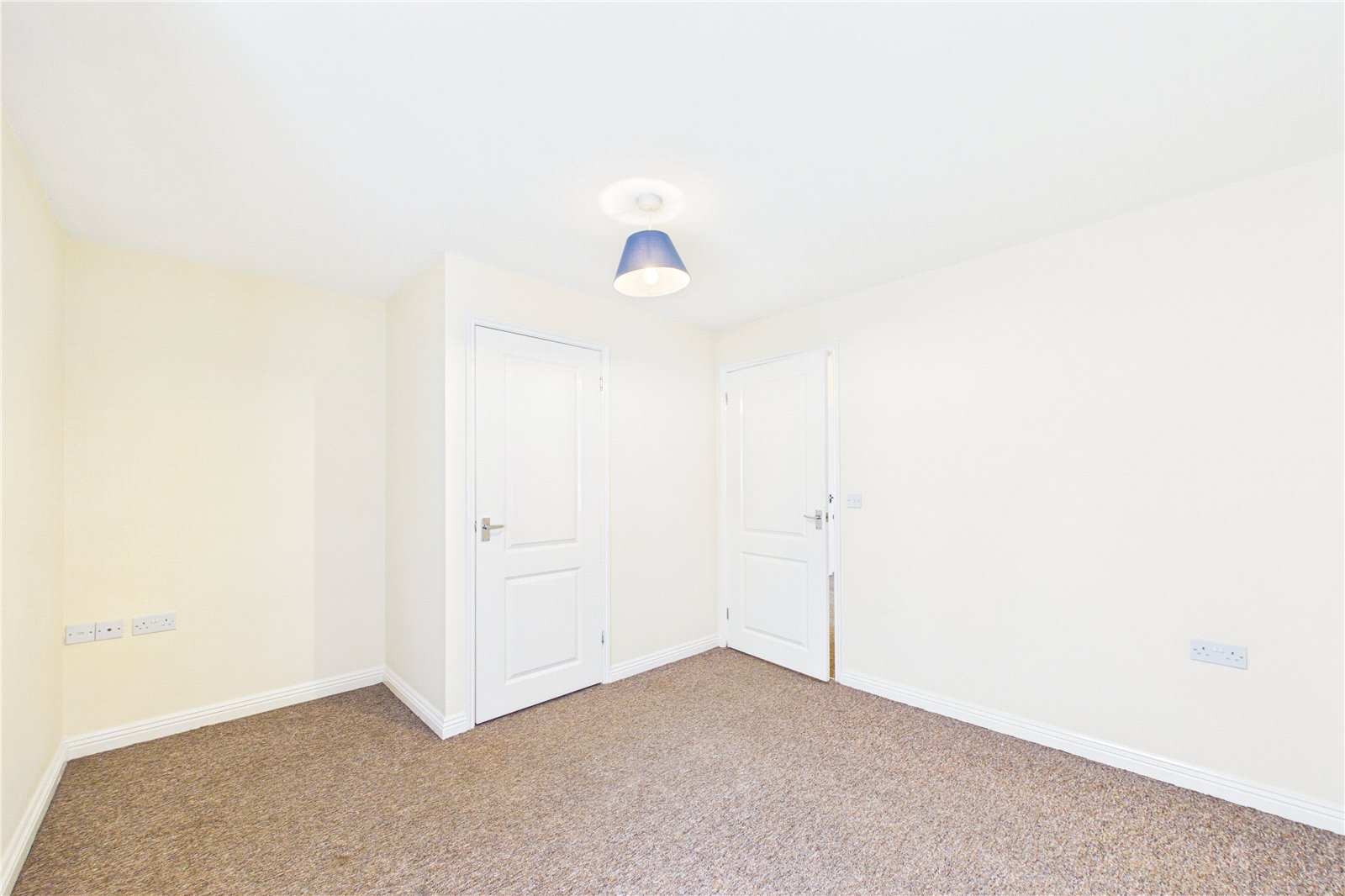 2 bedroom House to let in Reading, Berkshire