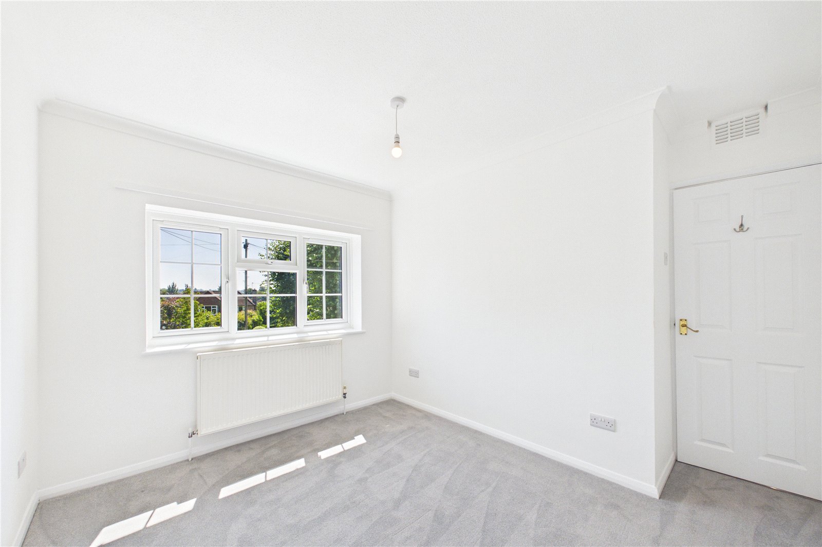 3 bedroom House to let in Reading, Berkshire