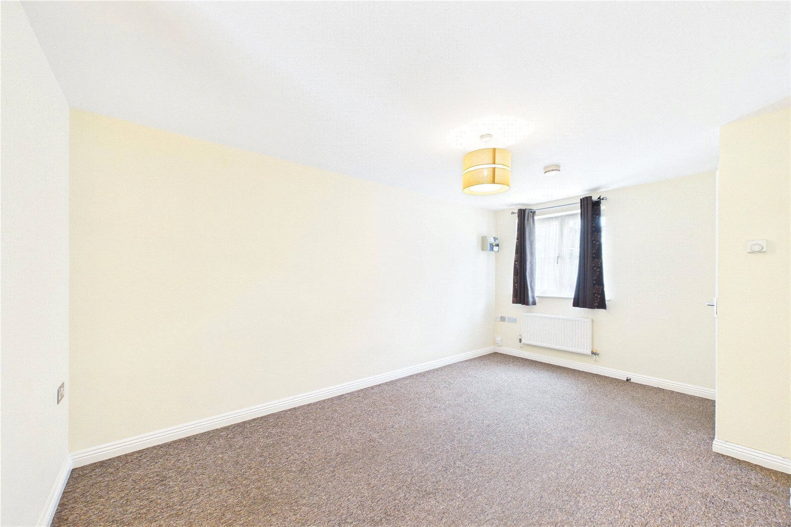 2 bedroom House to let in Reading, Berkshire