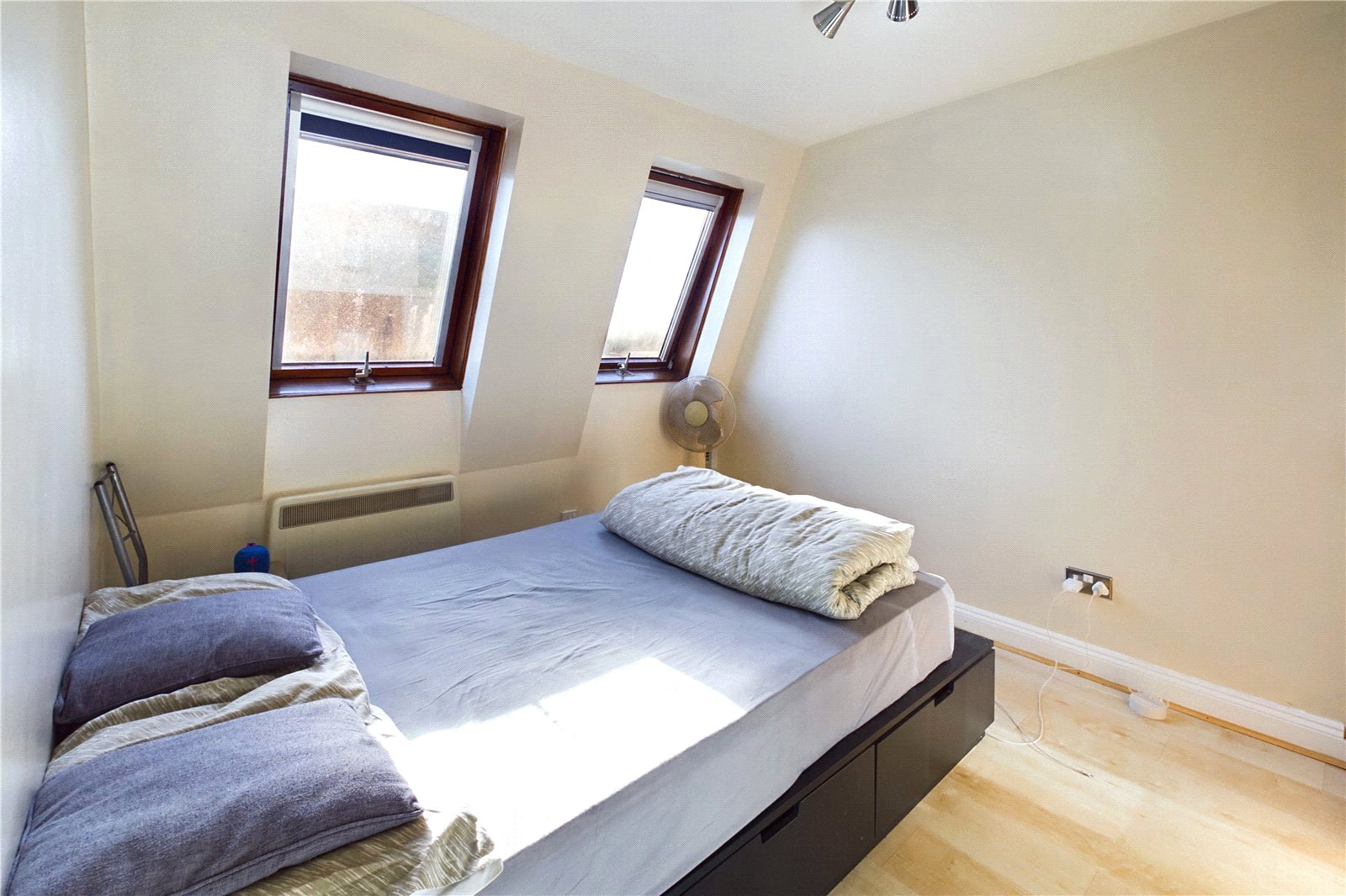 2 bedroom Flat to let in Newbury, Berkshire