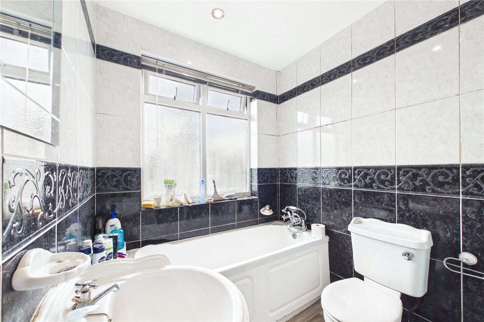 3 bedroom House to let in Tilehurst, Reading, Berkshire
