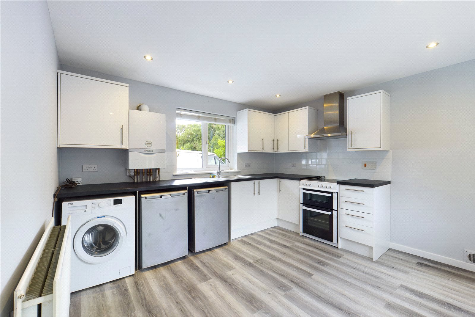 0 bedroom Bungalow to let in Tidmarsh, Reading, Berkshire