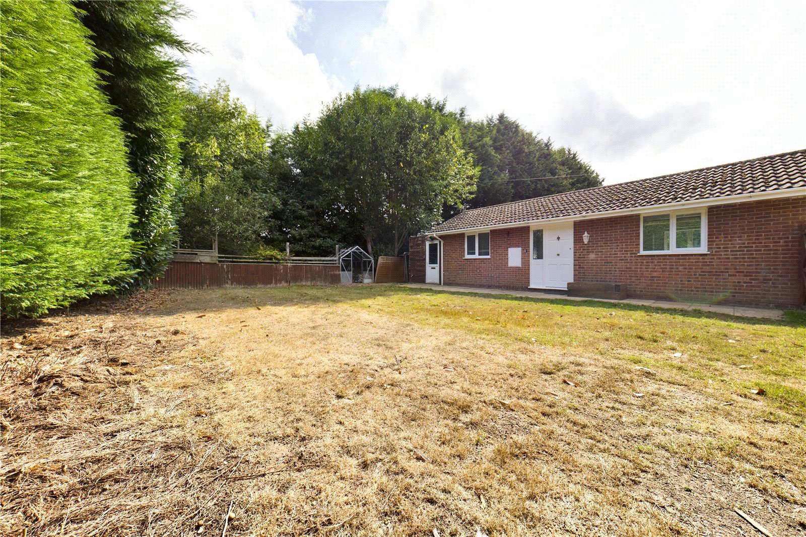 0 bedroom Bungalow to let in Tidmarsh, Reading, Berkshire