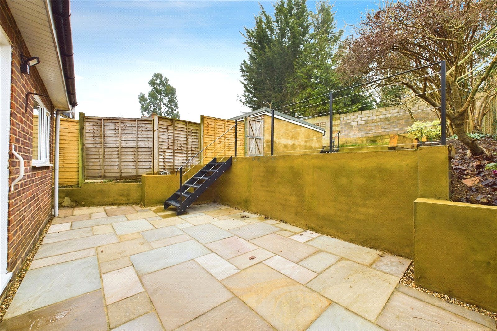 3 bedroom House to let in Tilehurst, Reading, Berkshire
