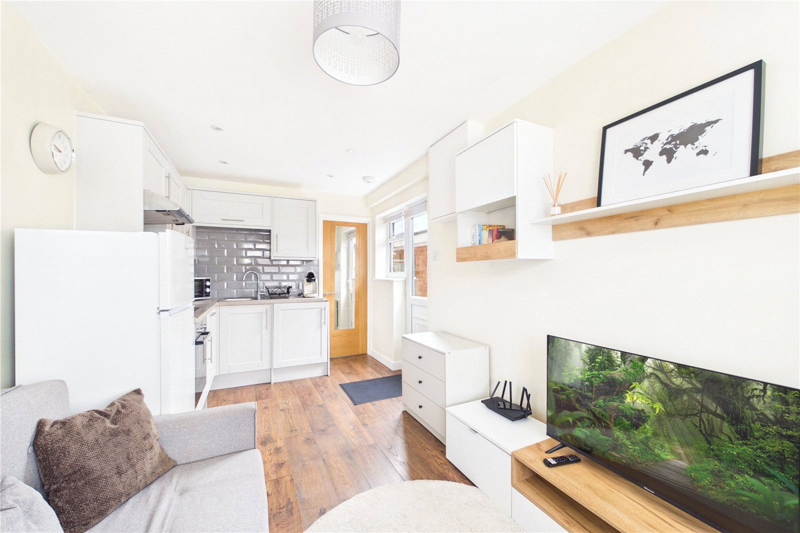 4 bedroom House to let in Tilehurst, Reading, Berkshire