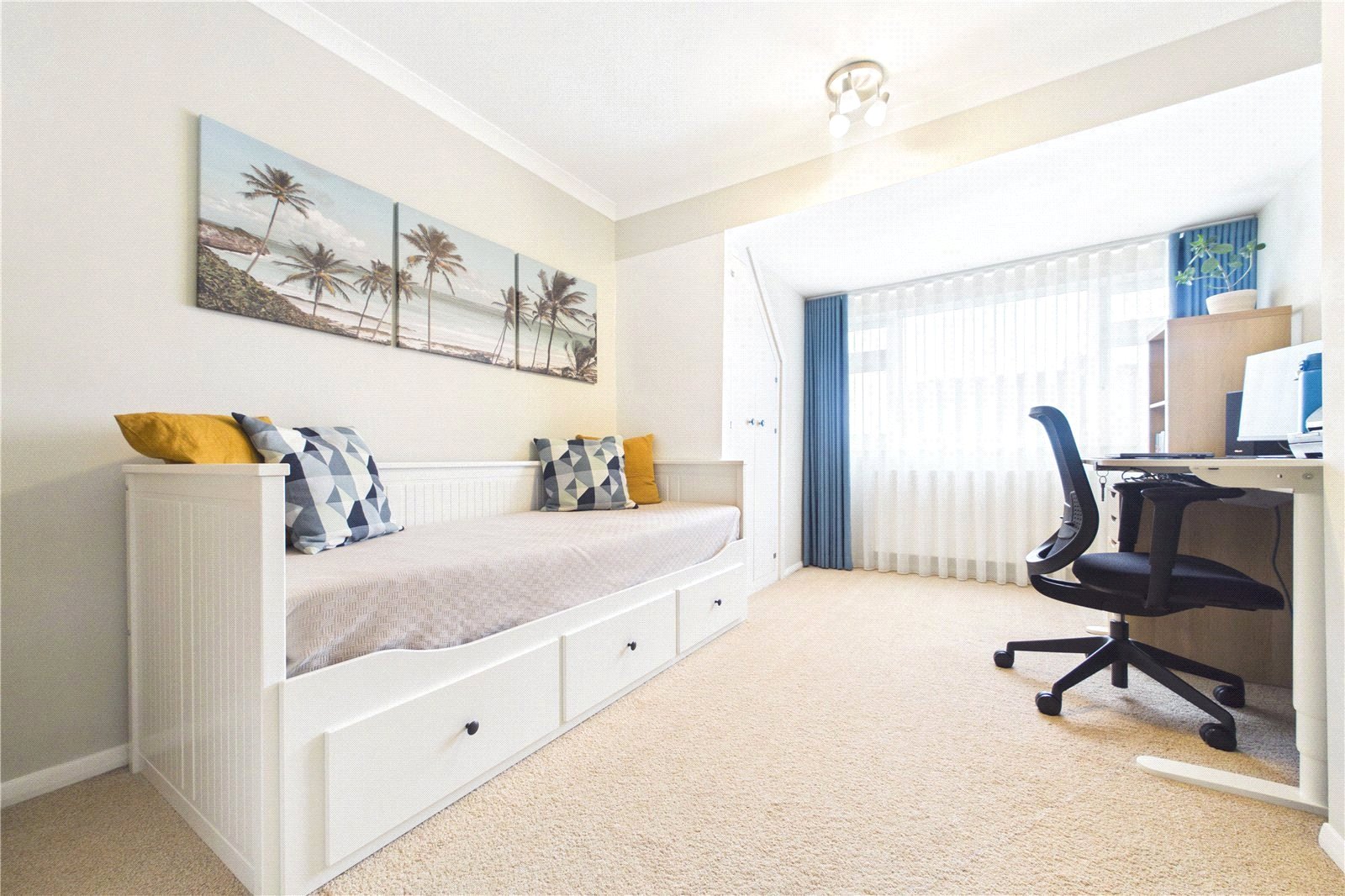 4 bedroom House to let in Tilehurst, Reading, Berkshire