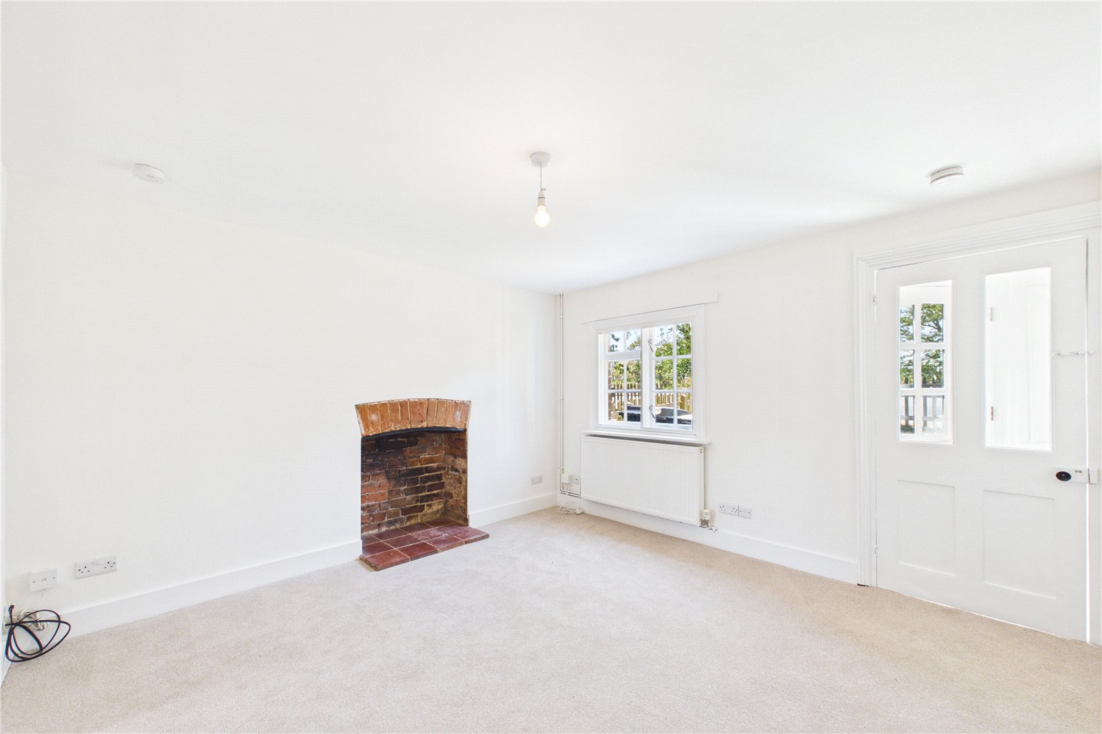 2 bedroom House to let in Sulhamstead, Reading, Berkshire