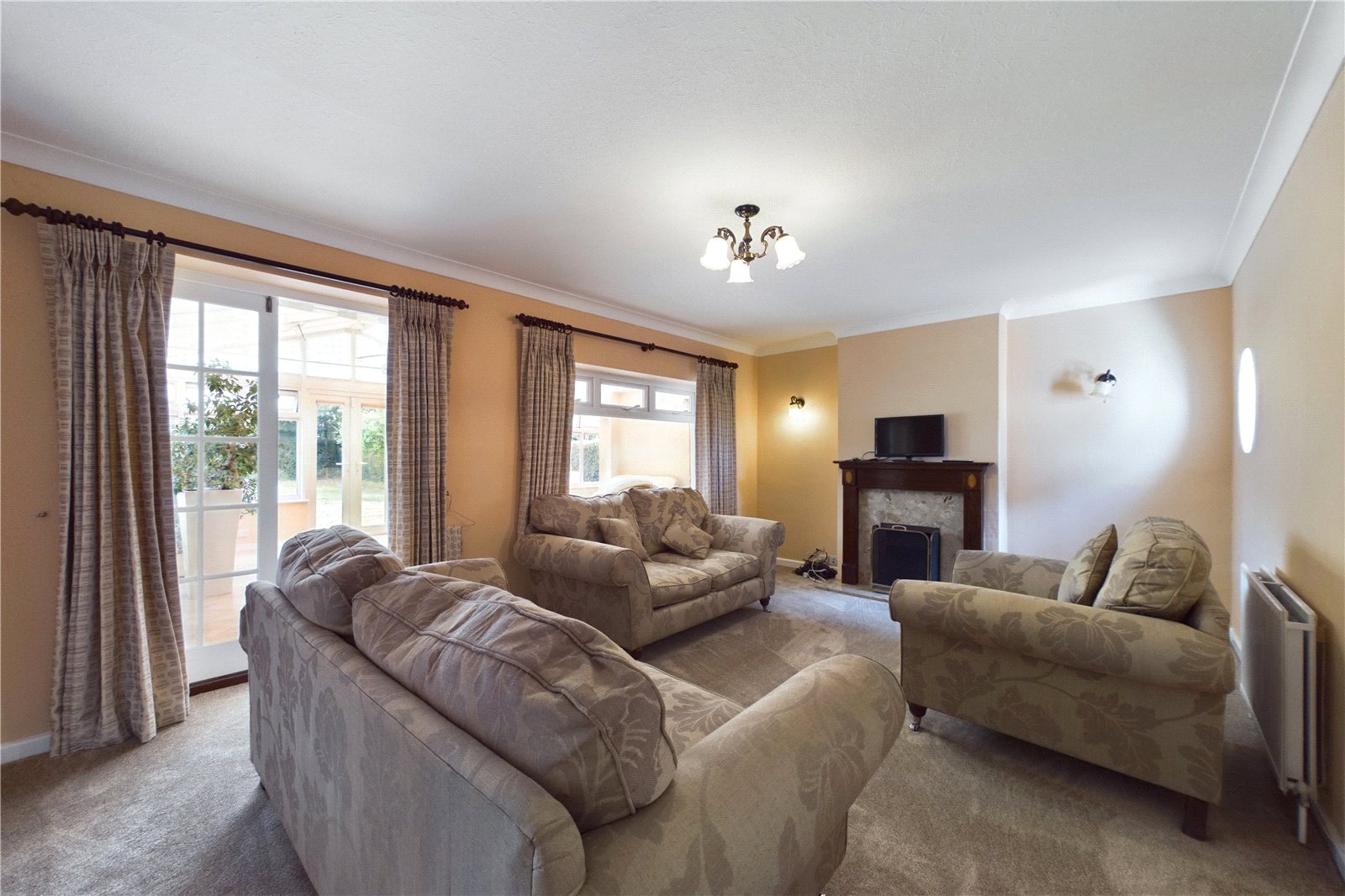 3 bedroom Bungalow to let in Tilehurst, Reading, Berkshire